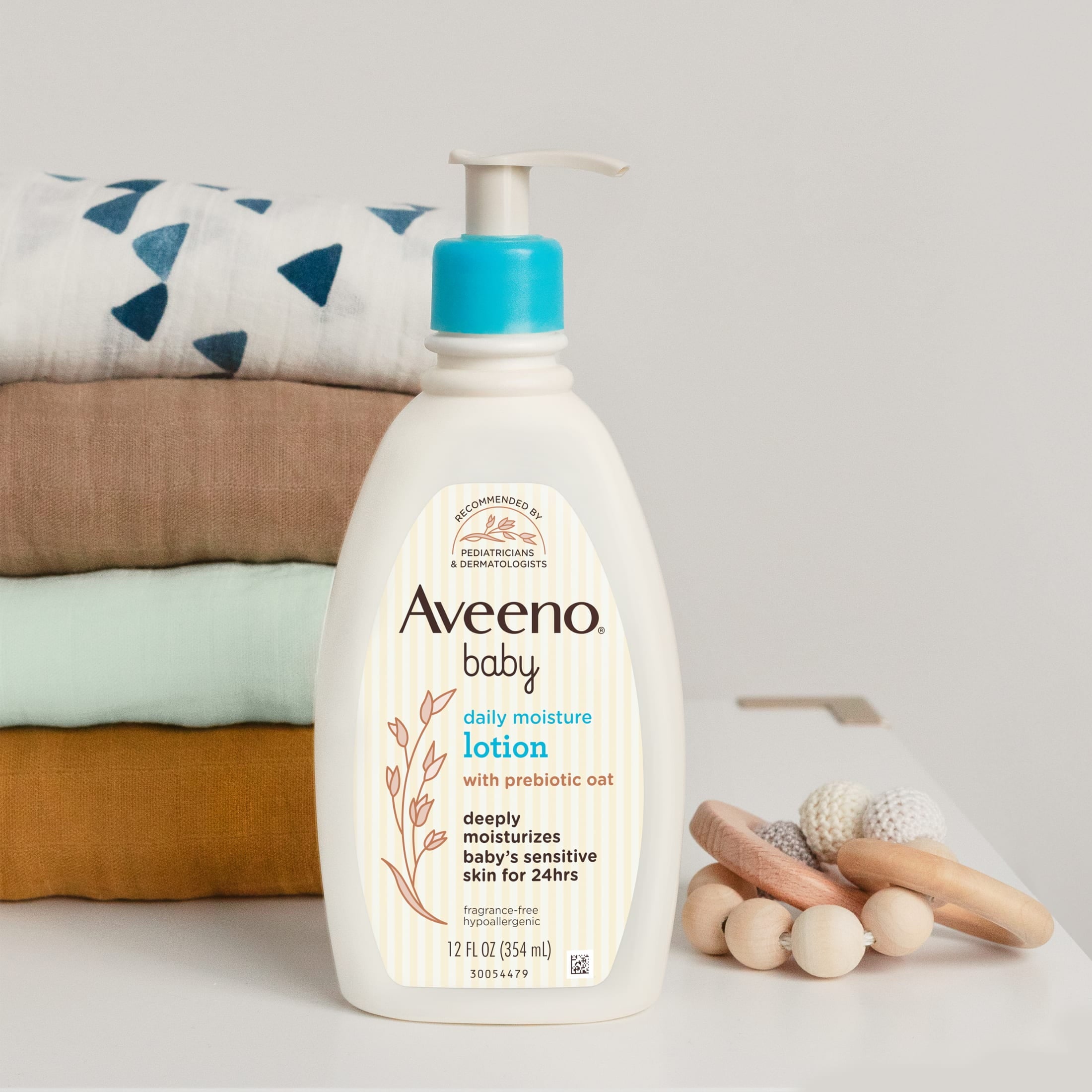 Aveeno Baby Daily Moisture Body Lotion, Sensitive Skin, Prebiotic Oatmeal, 18 fl. oz